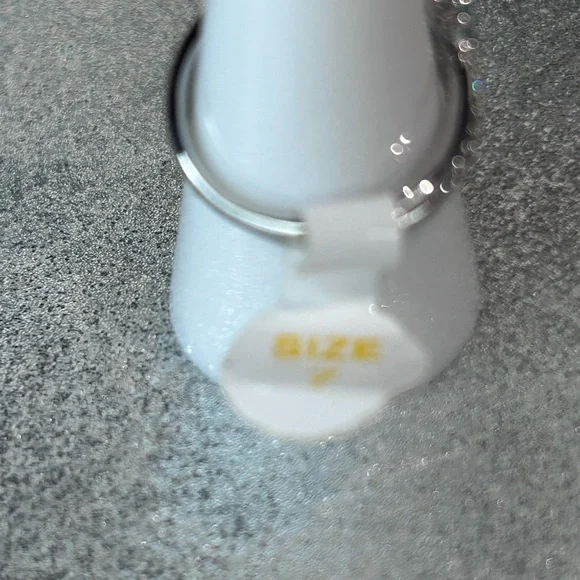 Bomb Party Dazzling Lab Created Blue Spinel with Cubic Zirconia Ring Size 7 - Picture 5 of 10